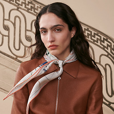 スカーフリング 90 《トリオ》 | Hermès - エルメス-公式サイト スカーフリング 90 《トリオ》 | Hermès - エルメス-公式サイト